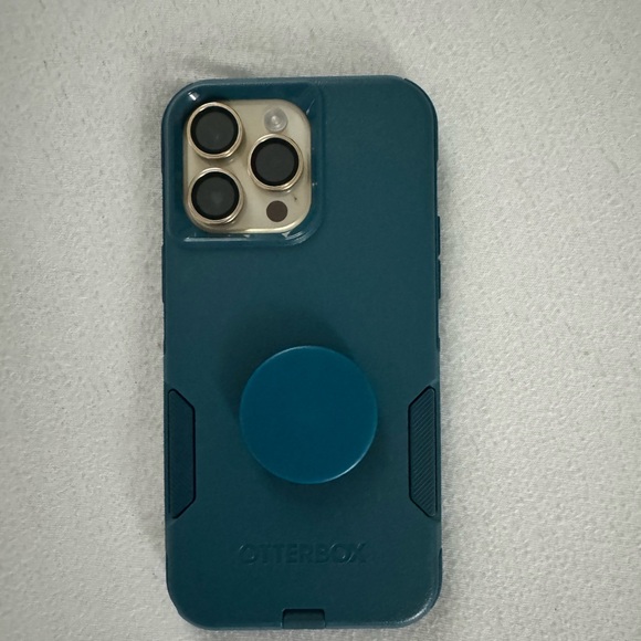 Otter Box Symmetry Defender Commuter with Pop-socket. iPhone 14 Pro Max case - Picture 4 of 9